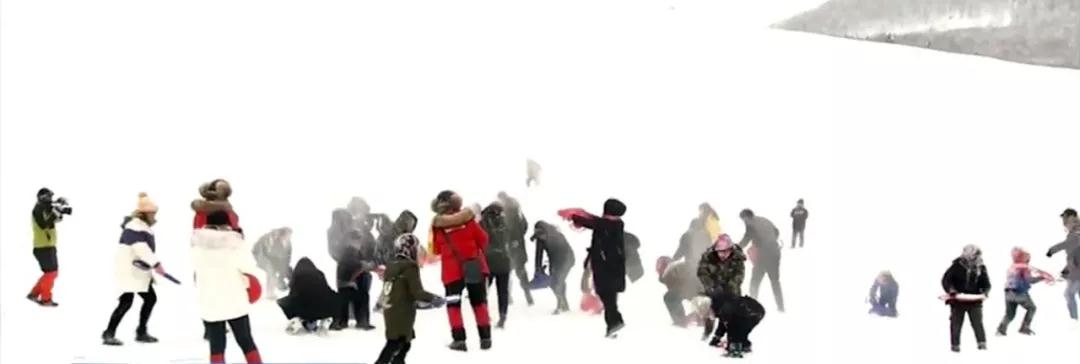 喀納斯第十三屆冰雪風情旅遊節暨潑雪狂歡節啟幕